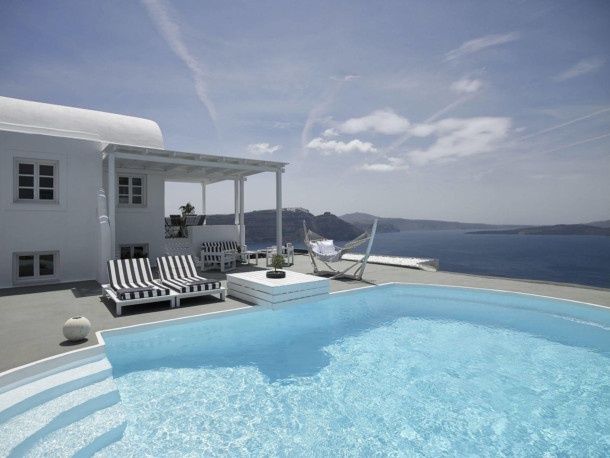 Mythique Villas & Suites Oía Exterior photo