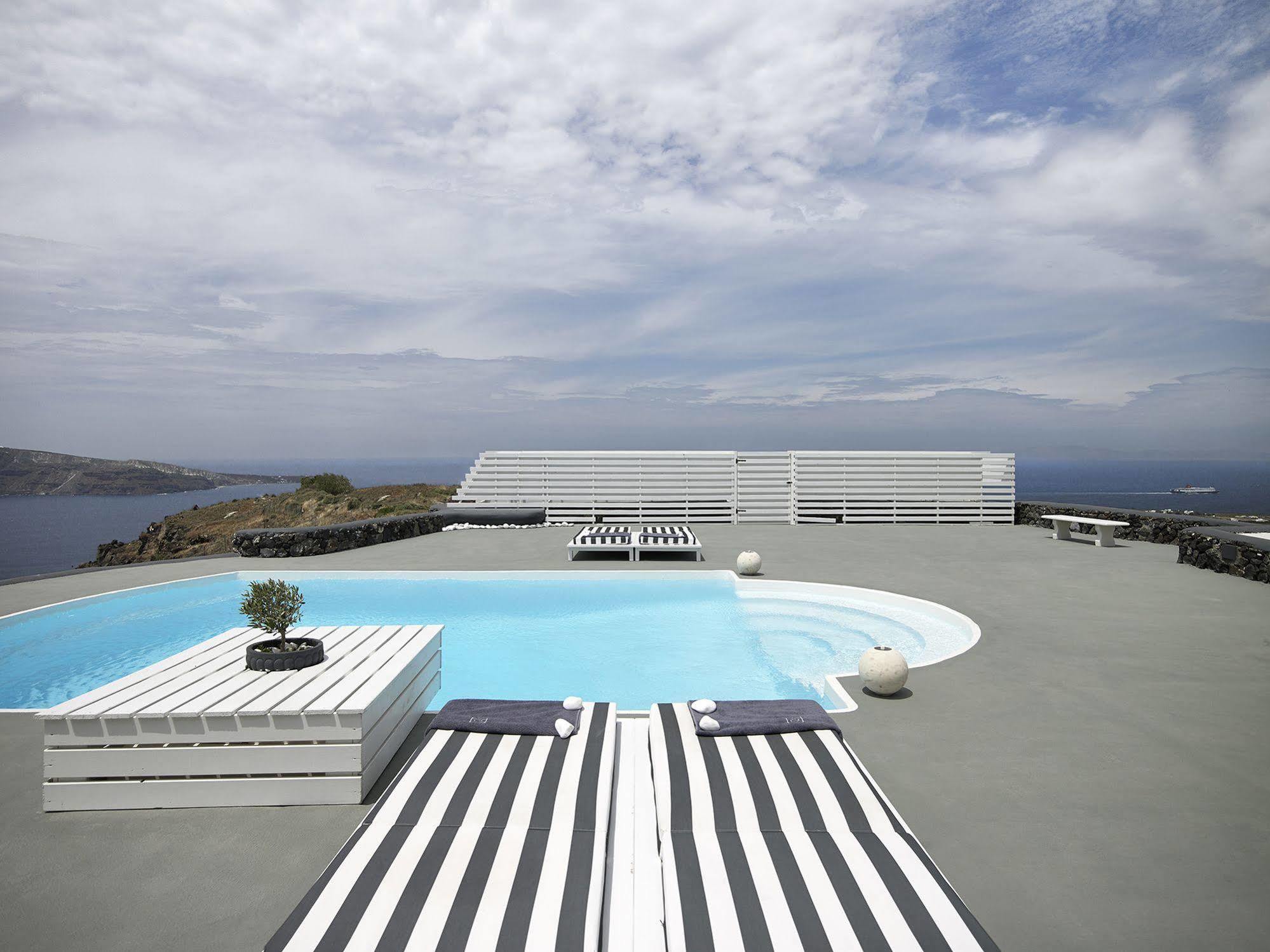 Mythique Villas & Suites Oía Exterior photo